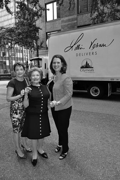 Lillian Vernon donates a refrigerated truck to the charity Citymeals-on-Wheels.